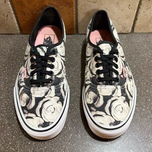 Vans Women's Black and White Rose Sneakers